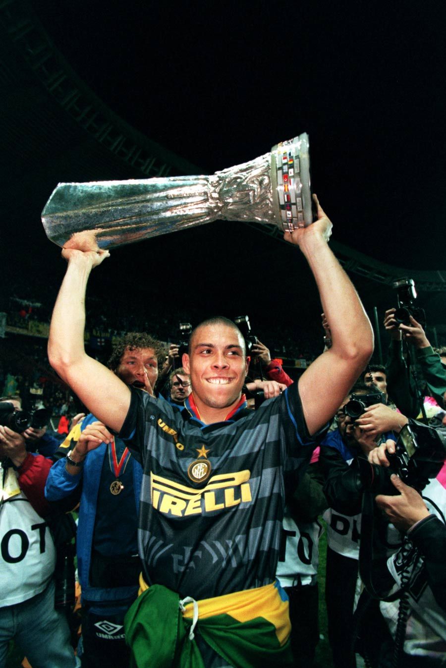 Inter Milan 1997-98 Third Shirt, R9, Ronaldo 