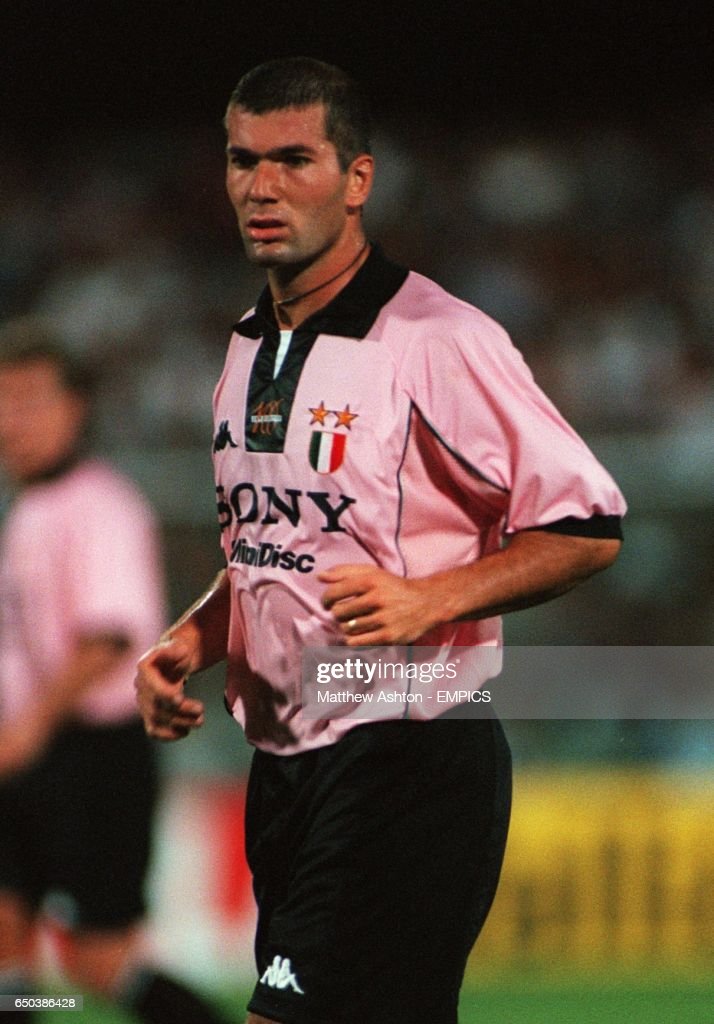 Juventus 1997-98 Away Shirt, Zidane